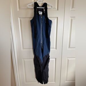 Vintage MEC men’s ski bibs, size L
